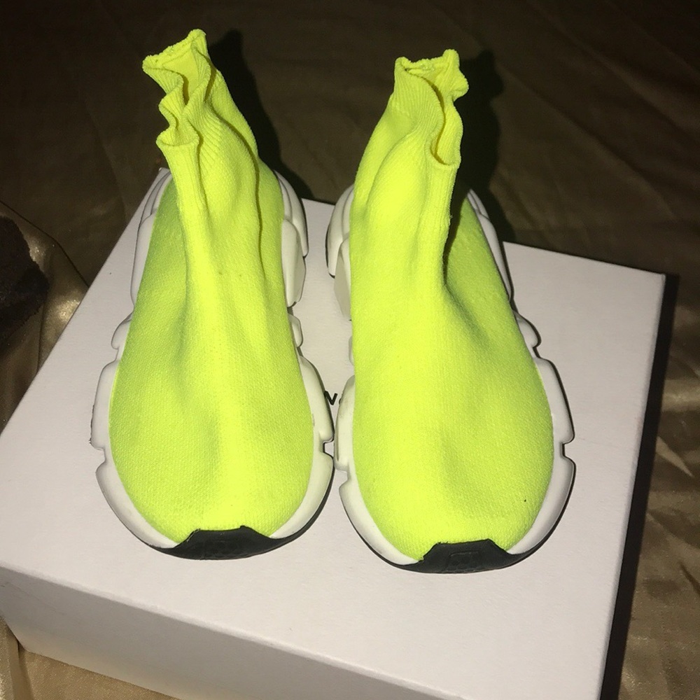 KIDS BALENCIAGA’S 25-26 (9US)